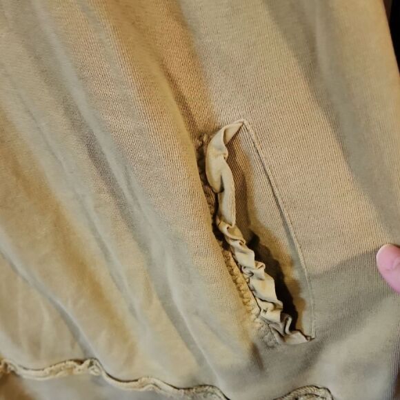 Soft Surrondings Tunic Length Sweatshirt EUC Olive Green Women's Top LARGE - Picture 4 of 4